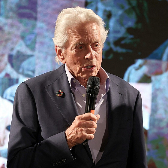Michael Douglas
