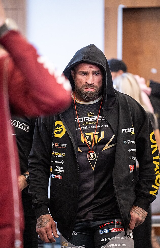 Karlos Vmola