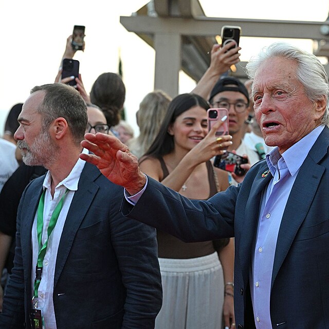 Michael Douglas