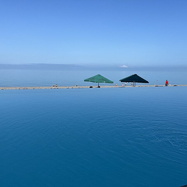 Infinity pool u hotelu Miramare