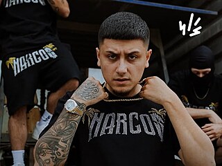 Hard Rico se ozval z vazby: Miluji vechny, brzy jsem zpt, pe