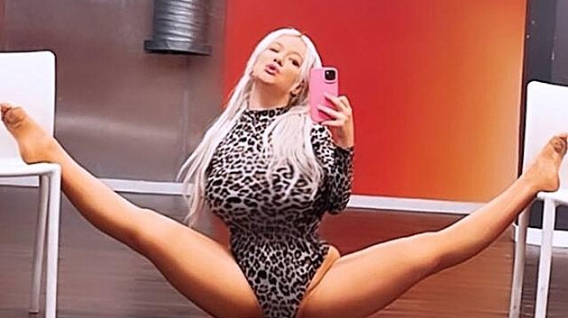 Beata Ernman, mlad sestra Grety Thunbergov, je docela slo.