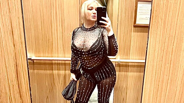Beata Ernman, mlad sestra Grety Thunbergov, je docela slo.