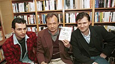 Rudolf Hru�ínský (uprost�ed) s bratrem Janem (vpravo) a synem Rudolfem (vlevo)