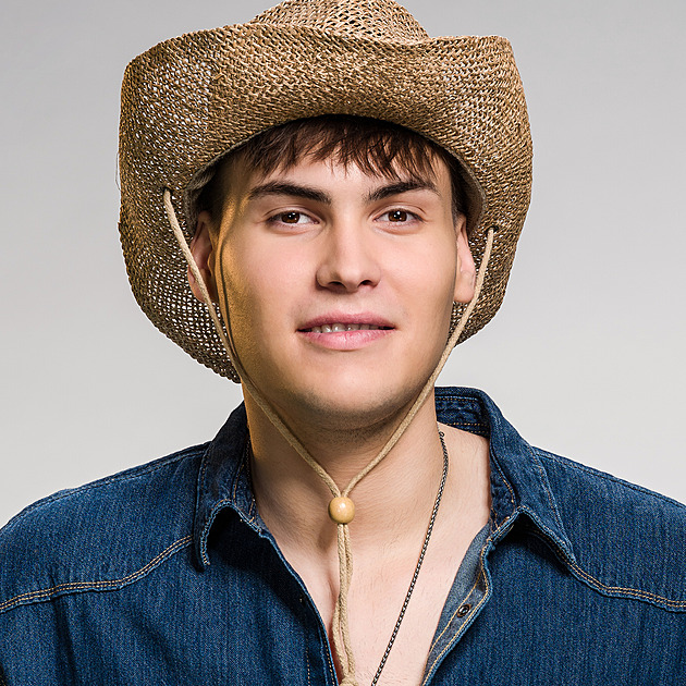 Luká� �Luktuma� T�ma (21) � populární influencer z Prahy.