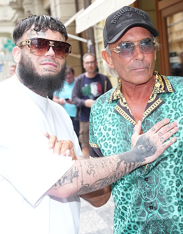 Leo Ber�nek s t�tou