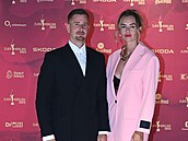 Roman �ervenka a man�elka Veronika.