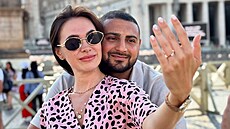 Kamila Nývltová se zasnoubila s p�ítelem Eddiem