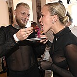 Radek Roual, Nela Slovkov