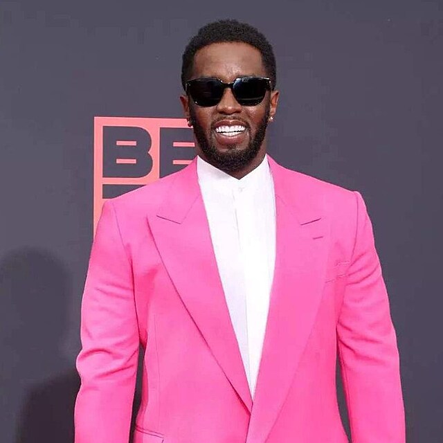 Diddy je ve v�n�ch probl�mech. Porotc�m zb�v� probrat posledn� bod ob�aloby