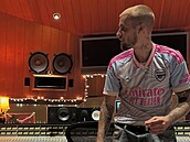 Justin Bieber v nahrávacím studiu