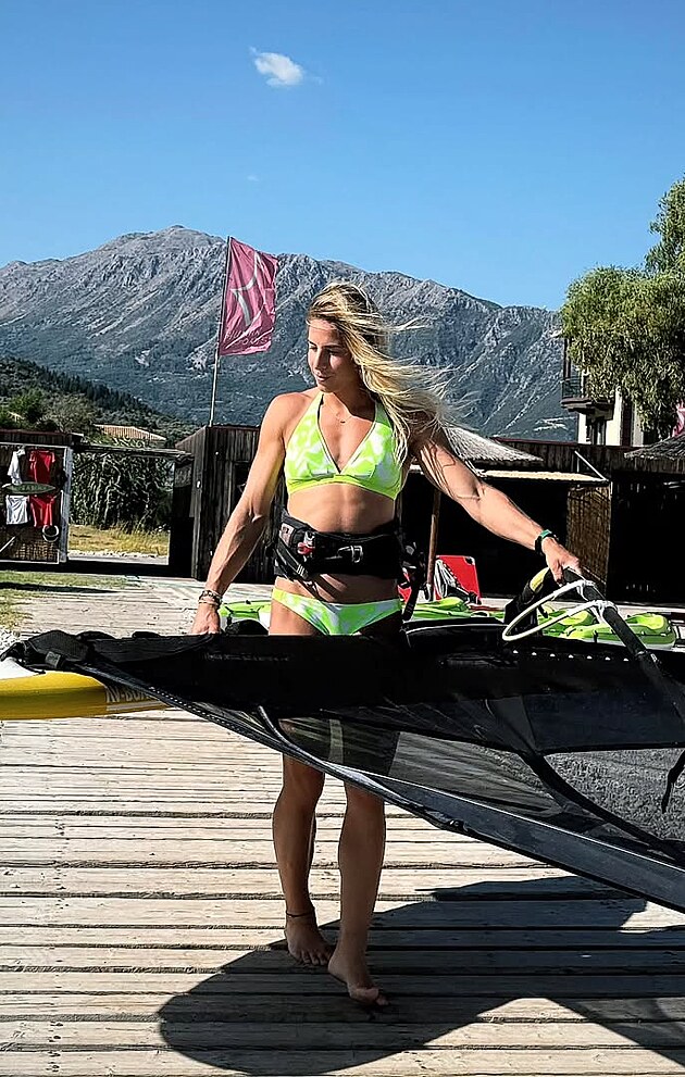 Ester Ledeck