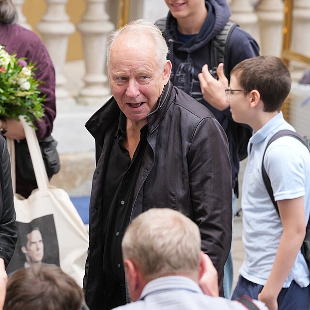 Stellan Skarsgard ve Varech
