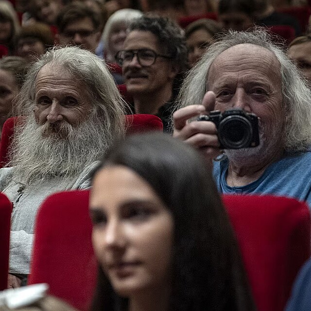Na premiru dokumentu Radji zelet v divoin dorazili i pbuzn brat Klikovch (10. ervence 2025).