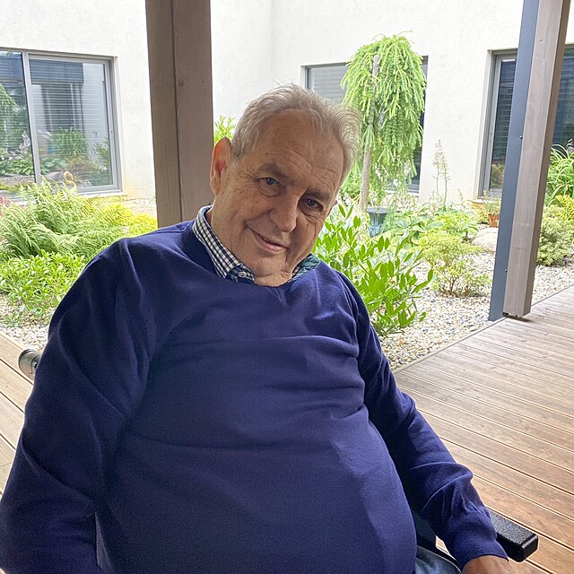 Milo Zeman pozval redakci Expresu do svho domu v Lnech.