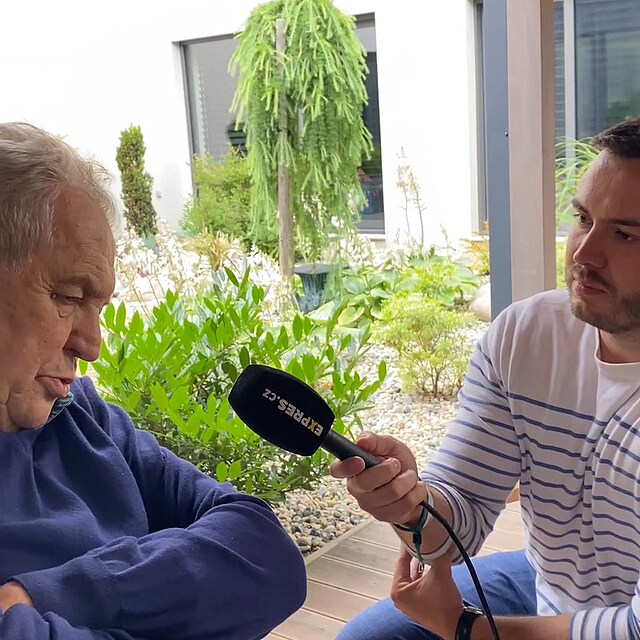 Milo Zeman pozval redakci Expresu do svho domu v Lnech.