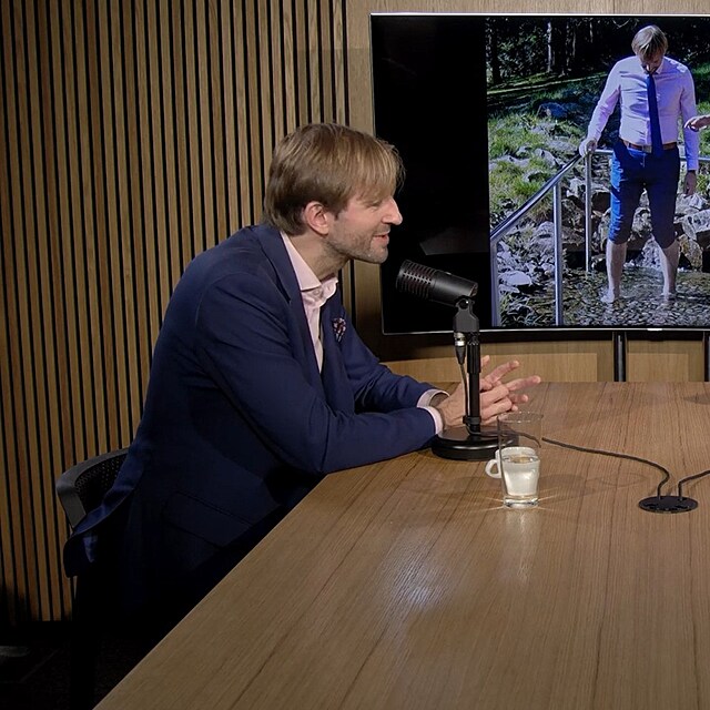 Adam Vojtch v poadu PoliTikTok