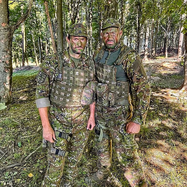 Robert Kalik, Attila Vgh