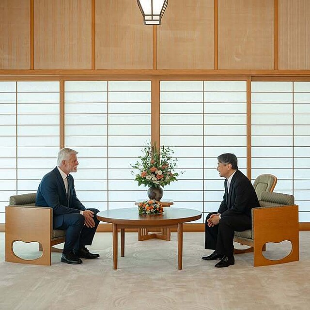 Japonsk csa Naruhito pivtal prezidenta Petra Pavla.