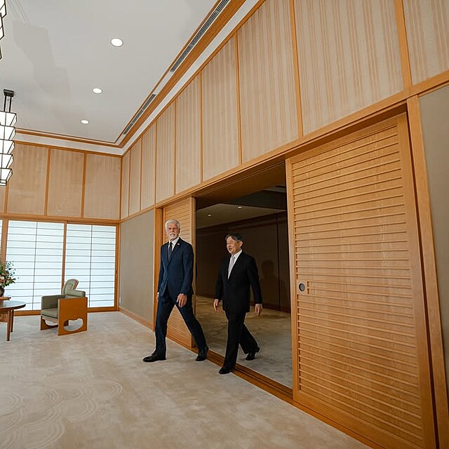 Japonsk csa Naruhito pivtal prezidenta Petra Pavla.