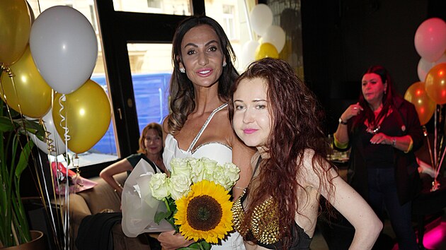 Elika Buková a Eva Toulová