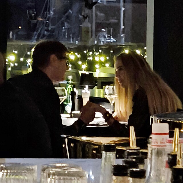 Eva Feuereislov na veei s novm objevem.
