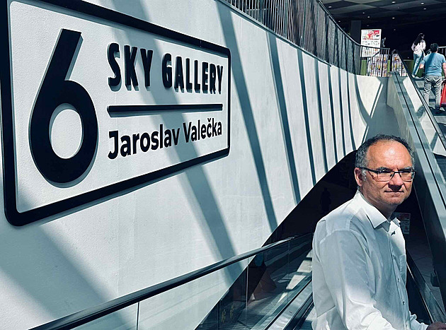 Jaroslav Vale�ka: P�íb�hy pod obzorem.