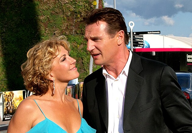 Liam Neeson a Natasha Richardson na ervenm koberci