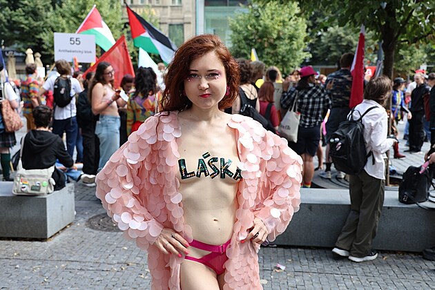 Eva Toulov je postrach vech milovnk mdy.