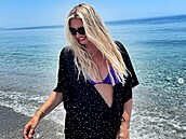 Lucie Borhyová u mo�e