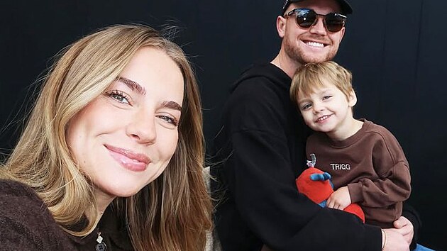 Emilie Kiser, jej� man�el Brady Kiser a jejich syn Trigg