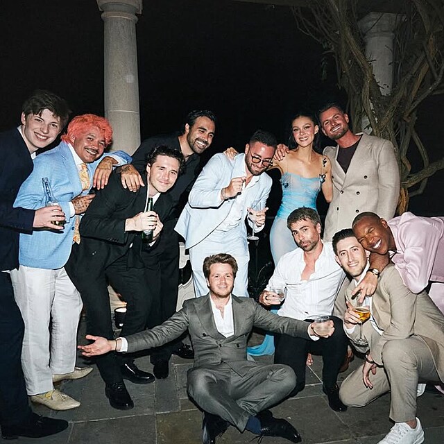 Brooklyn Beckham se podruh� o�enil.