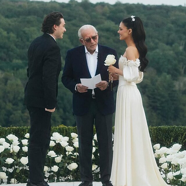 Brooklyn Beckham se podruh� o�enil.