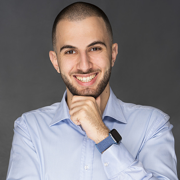 Mike Oganesjan o kauze s Rajchlem: Porno jsme nezveřejnili, je lehce vydíratelný