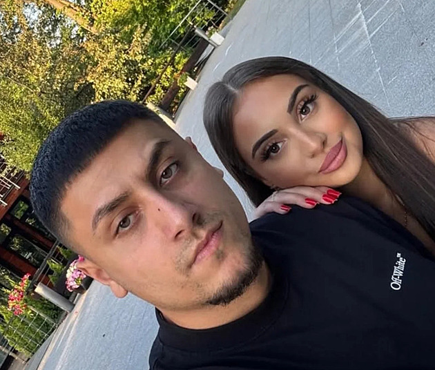 Hard Rico se rozešel s přítelkyní. Nazval ji zlatokopkou, ona se ale brání