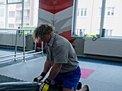 Páju neustále obklopuje kritika. Ten zápas vzdej, dokud m��e�, radí mu lidé