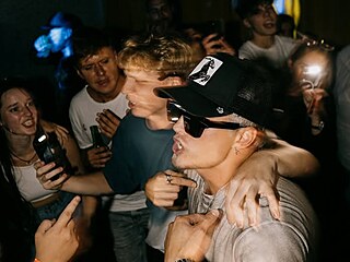 Marinek slavil narozeniny s fanouky