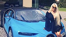 Silvie �eháková s Bugatti miliardá�e Radima Passera.