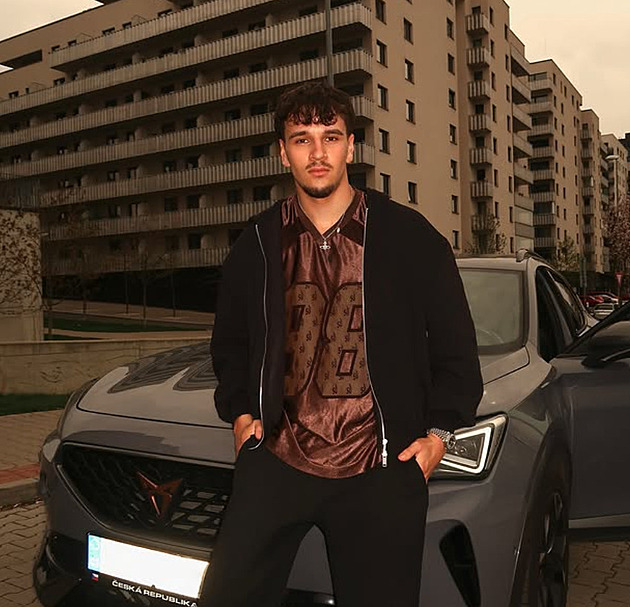 Objeví se Michálek v Love Islandu? Mnoho lidí přesvědčila fotka na Instagramu