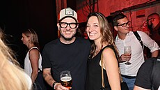 Tomá Bínek s pítelkyní