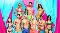 Ú�astníci leto�ního Love Islandu