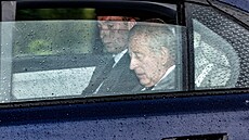 Král Karel III. se vrátil z Balmoralu do Londýna. Ne v�ak kv�li synovi.