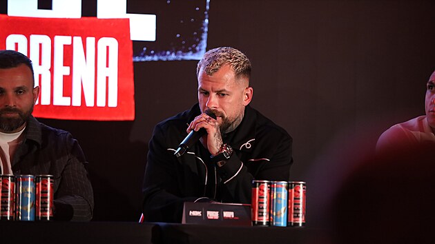 Marpo se podruh utk s Vmolou.