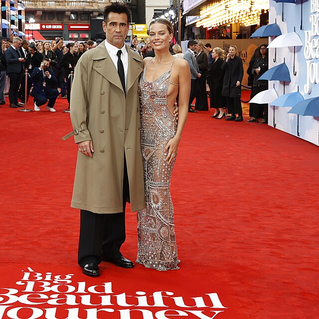 Psob jako filmov pr sn. Ona ztlesnn glamouru, on klidn kontrapunkt se petkou rebelskho kouzla.