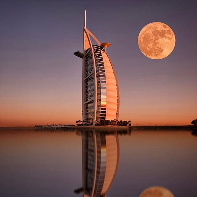 Odvrácená strana Dubaje. Zlatá klec stojící na životech dělníků bez hlasu