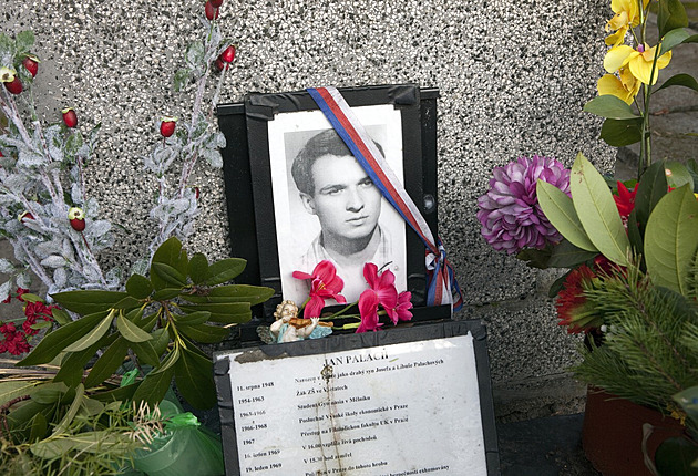 Nesmíme přestat hájit naše hodnoty, řekl Pavel k výročí upálení Jana Palacha