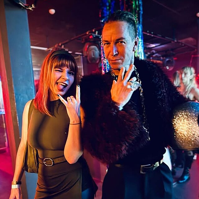 Barto� a �pa�ek to rozjeli na p�rty Sugar Denny.