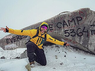 Immanuel Adenubi je v Base Campu a pou�t� se do Separa