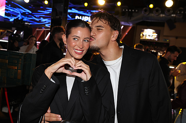 Michálek popisuje líbání s Gabi v Casa Amor. Lidem vadí, že se svěřuje ex a ne Patricii