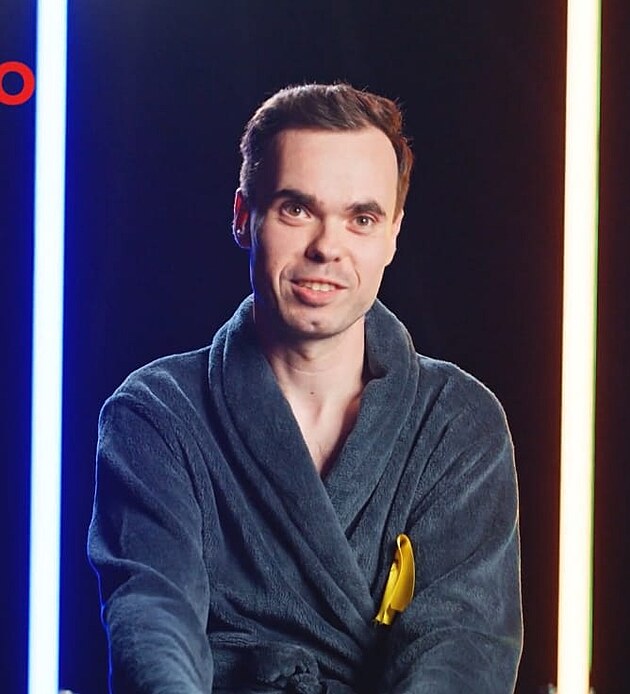 Vojta v televizi intenzivn hled lsku. S Onlyfanskou Osladindou mu to nevylo.